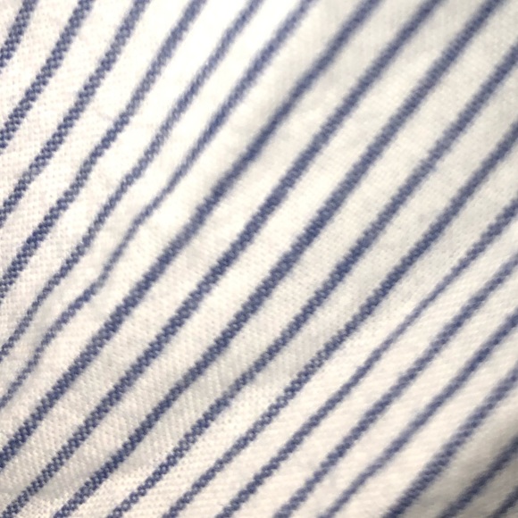 Gap Blue and white pinstripe button down - Picture 3 of 4